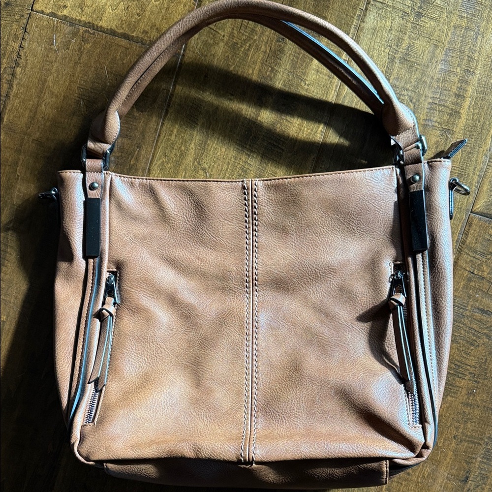 Elegant Tan Leather Handbag